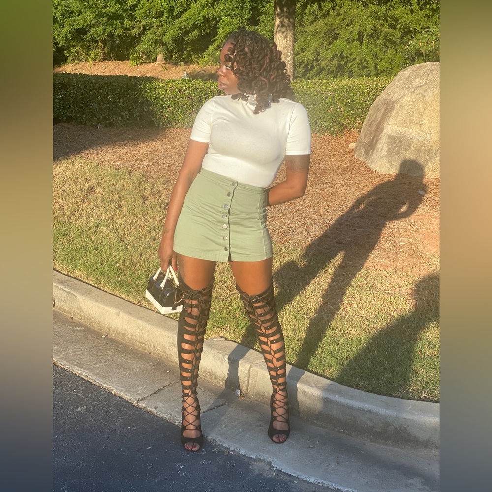 Meet your Posher, Sema